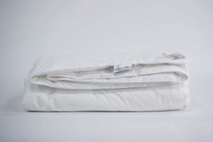 Одеяло шелковое German Grass Luxury Silk 150х200 легкое - основновное изображение