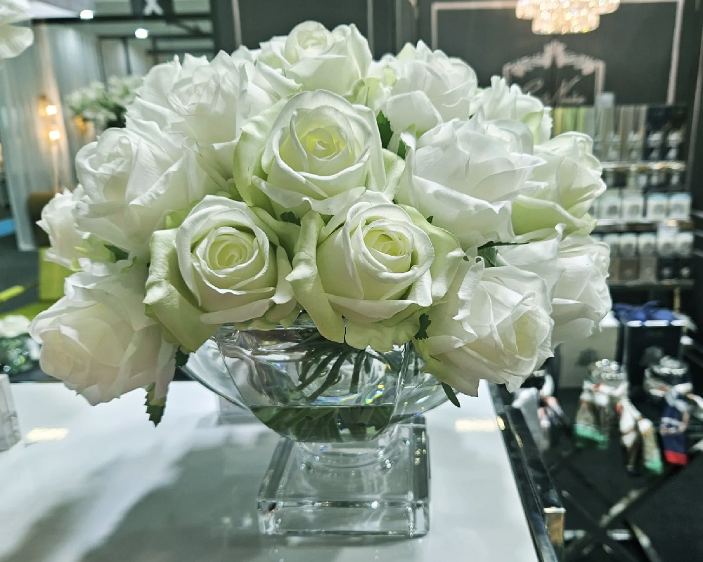 Ароматизированный букет Cote Noire Centerpiece Rose Buds Green&White